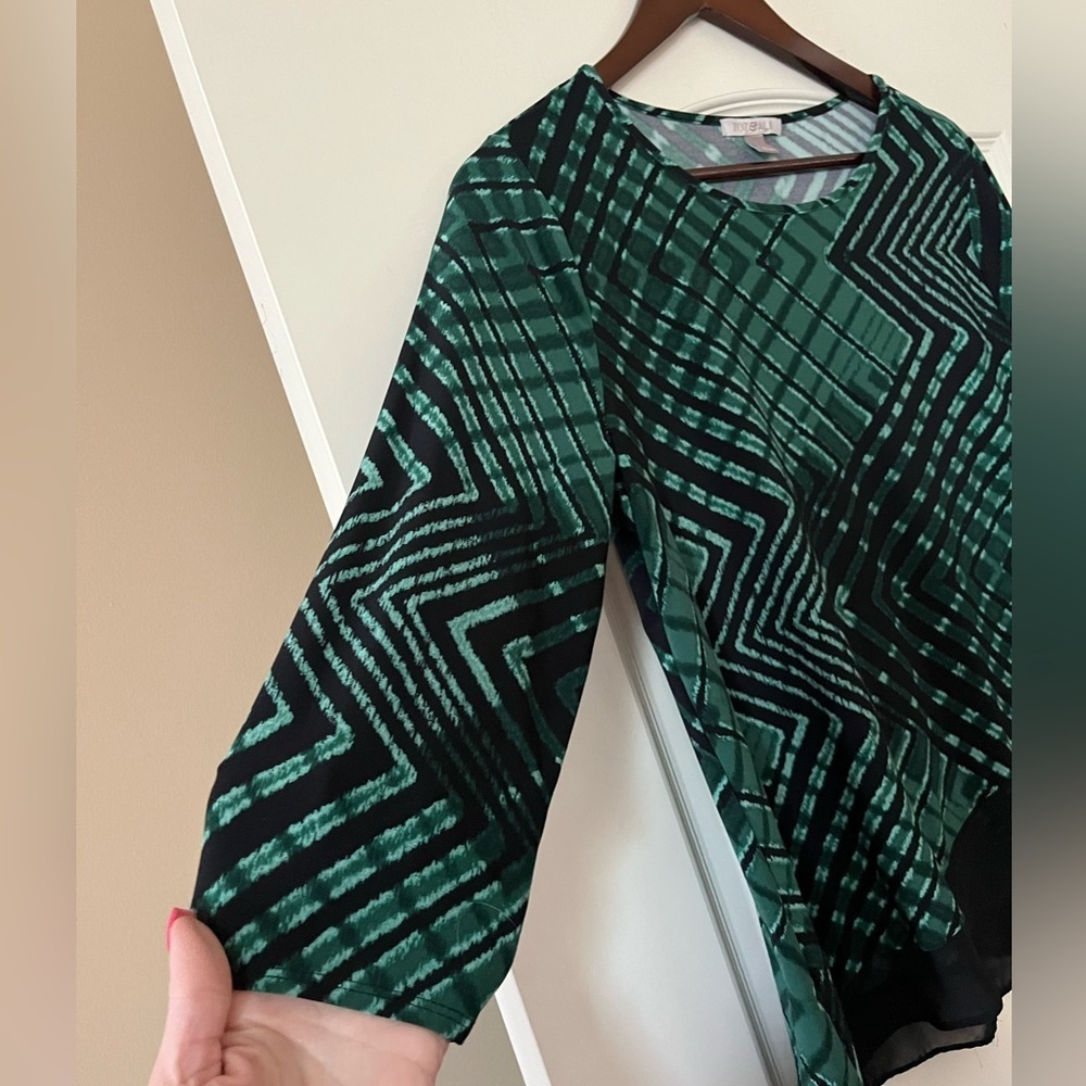 Roz & Ali Designer Emerald & Black Patterned Flowy Blouse Women’s Size L - Picture 4 of 11